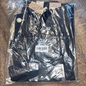 🦅NWT American Eagle Women’s Jeans